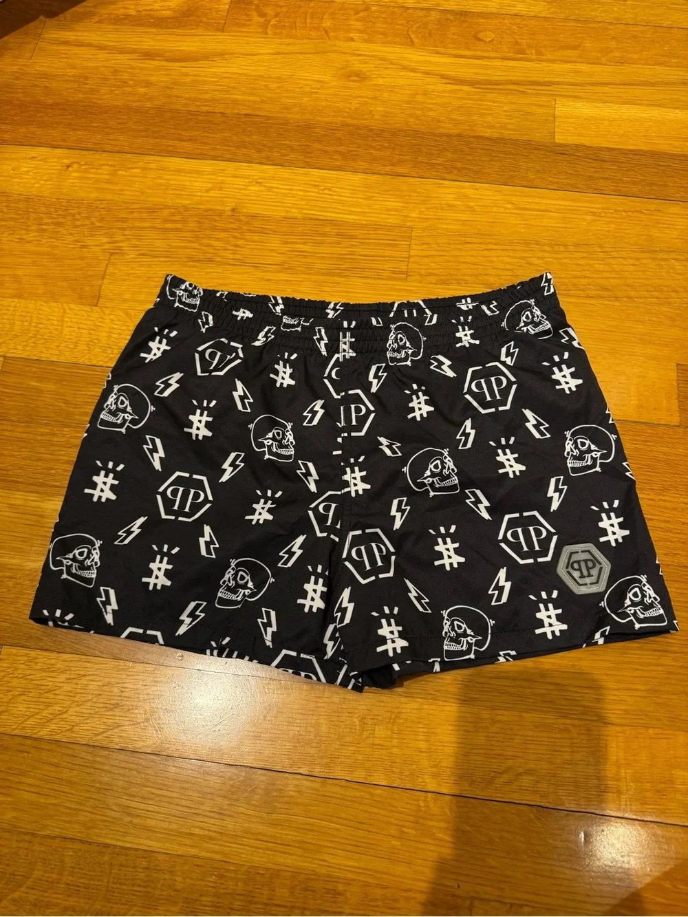4 pairs of swim shorts Kids Graphic and Solid swim Shorts Pack - size 12